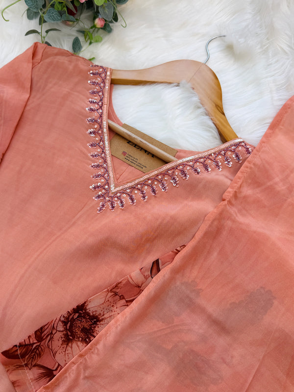✨ Mul Chanderi Hand Detailed V-Neck Kurti Set ✨
