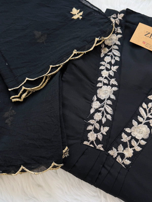 ✨ Diamond Mulchanderi Anarkali Set ✨