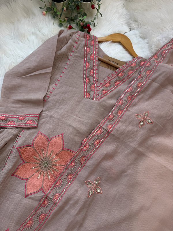 ✨ Imported Crush Silk Kurti Set with Appliqué Work ✨