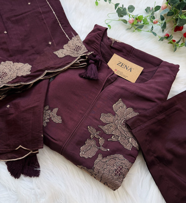 ✨ Mul Chanderi Embroidered Slitted Kurti Set ✨