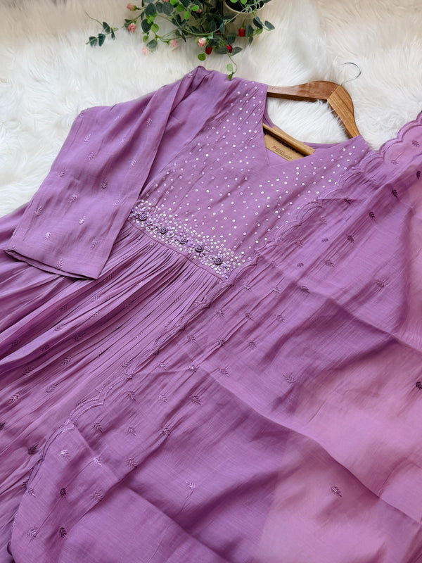 ✨ Mul Chanderi Embroidered Anarkali Set ✨