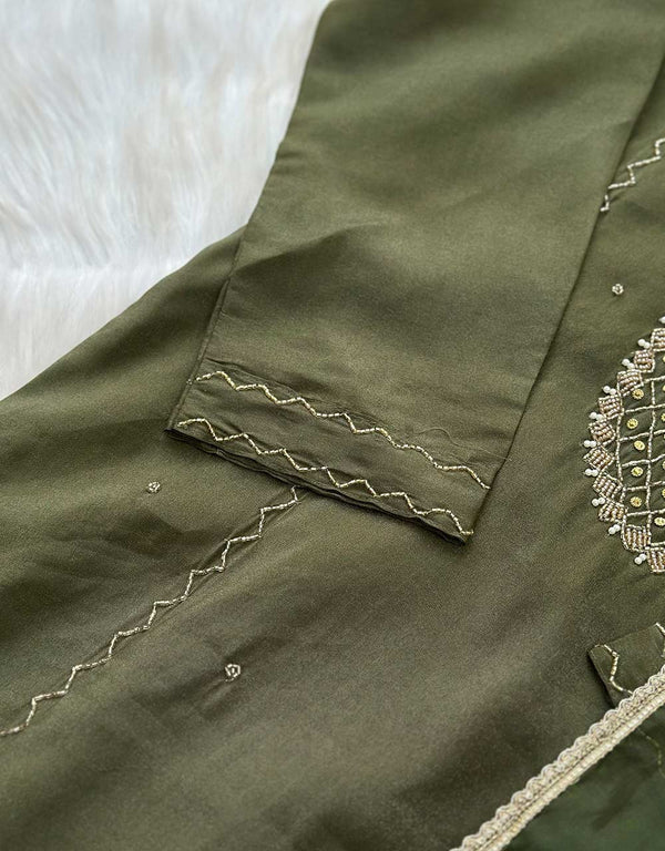 Georgette Ready-to-Wear Handwork Suit – Timeless Elegance & Craftsmanship ✨