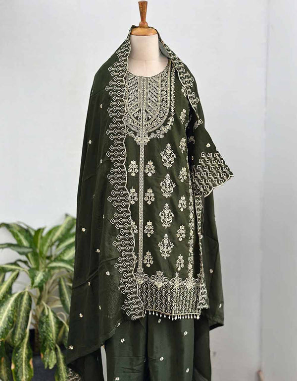 Ready-to-Wear Georgette Kurti Set with Organza Dupatta – Effortless Elegance ✨