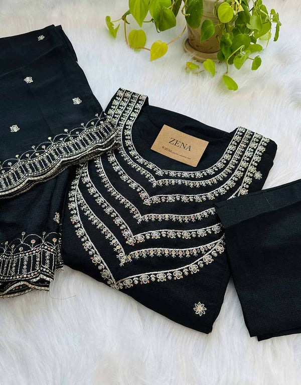 Ready-to-Wear Georgette Partywear Suit – Effortless Glamour 🌟