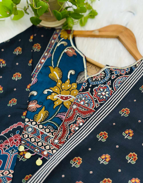 Pure Muslin Ready-to-Wear Hand Work Kurti Set – Effortless Elegance & Comfort ✨