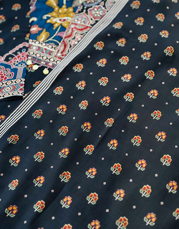 Pure Muslin Ready-to-Wear Hand Work Kurti Set – Effortless Elegance & Comfort ✨