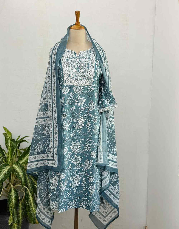 Noor-e-Nazakat โ Ready to Wear Pure Cotton Kurti Set ๐ฟ