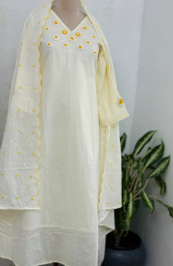 Pure Cotton Embroidered Anarkali Suit – Top, Bottom & Dupatta 🌸