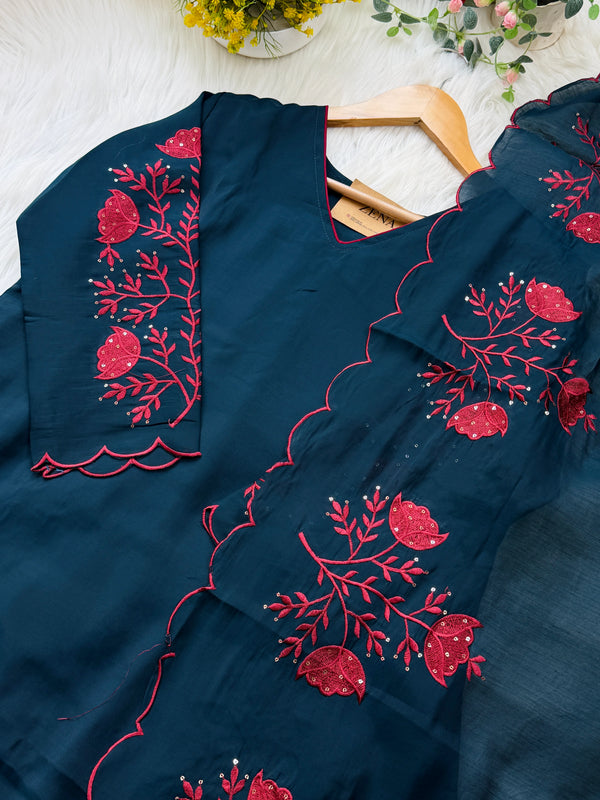 ✨ Glass Chanderi Kurti Set ✨