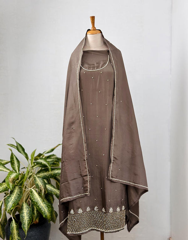 Unstitched Pure Crepe Party Wear Suit – Elegant Handwork Perfection 🌟