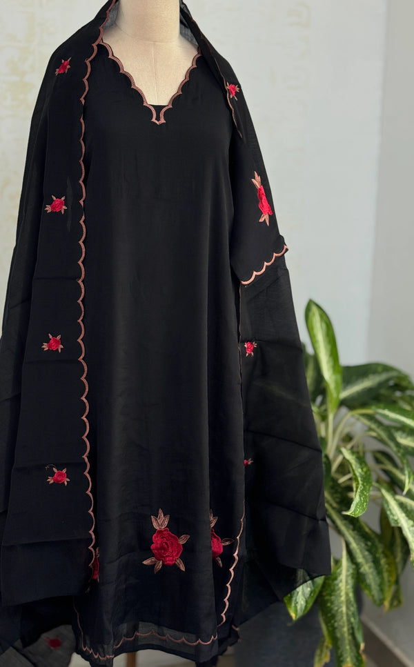 ✨ Glass Chanderi Embroidered Kurti Set ✨