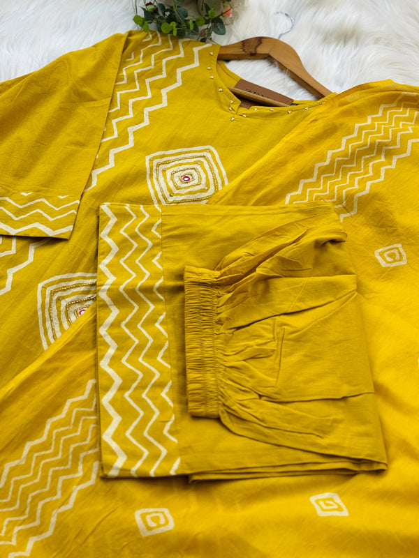 Pure Cotton Hand Detailed Kurti Set – Elegant & Comfortable Daily Ethnic Wear