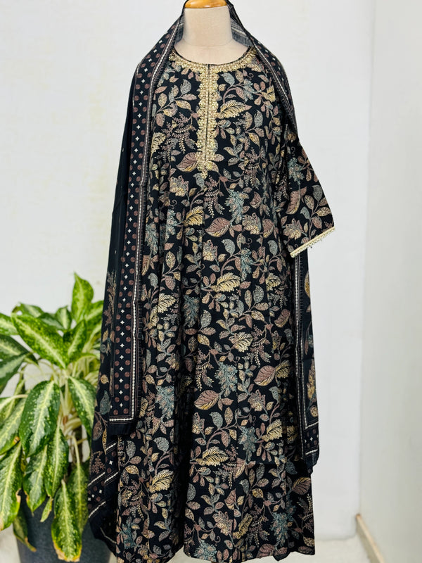 Muslin Hand Detailed Anarkali Kurti Set – Light, Elegant, Effortless