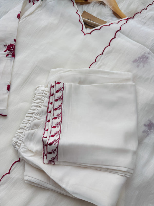 Mul Chanderi Hand Detailed Anarkali Set