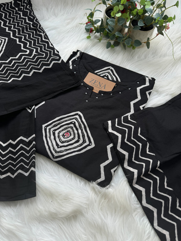 Pure Cotton Hand Detailed Kurti Set – Elegant & Comfortable Daily Ethnic Wear