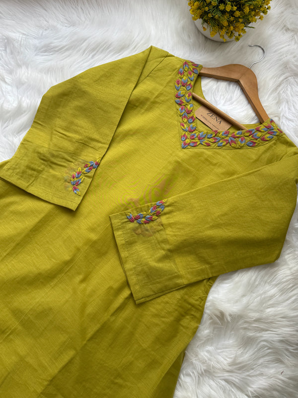 ✨ Premium Mul Chanderi Hand-Detailed Kurti Set ✨