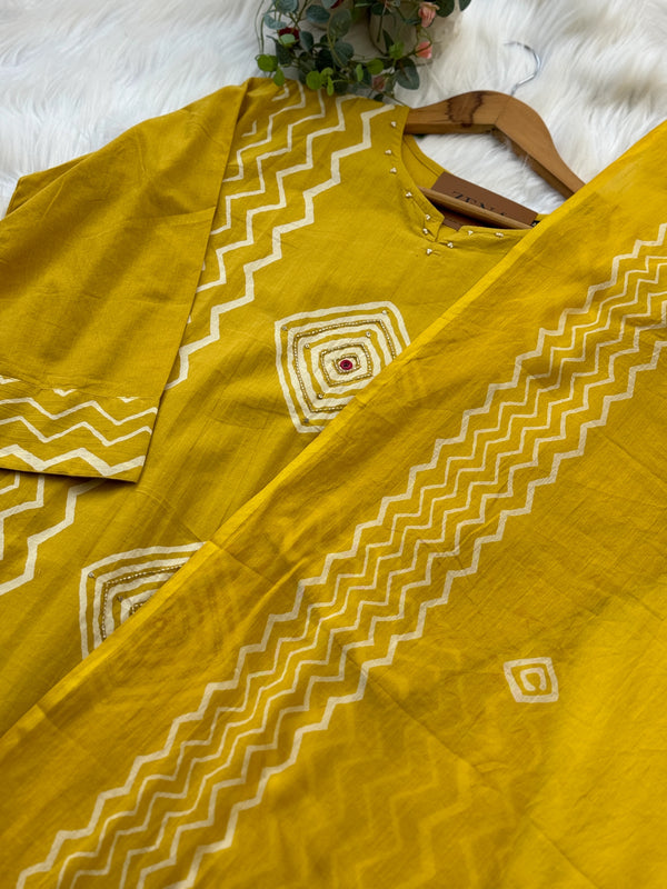 Pure Cotton Hand Detailed Kurti Set – Elegant & Comfortable Daily Ethnic Wear