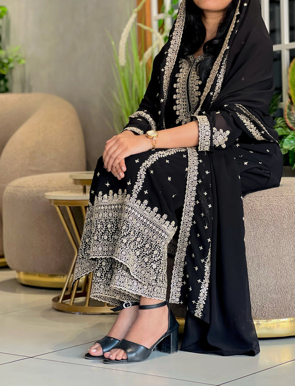 Georgette Partywear Suit with Mirror Work – Sparkle with Subtle Elegance