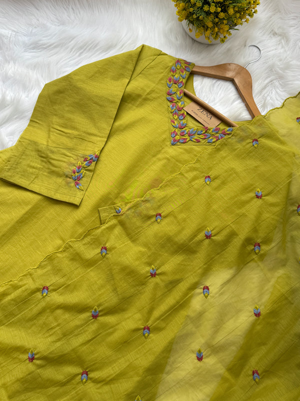 ✨ Premium Mul Chanderi Hand-Detailed Kurti Set ✨