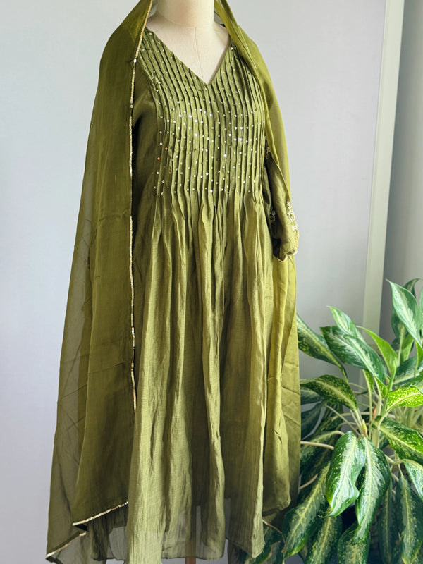 Premium Mul Chanderi Hand Detailed Anarkali Set