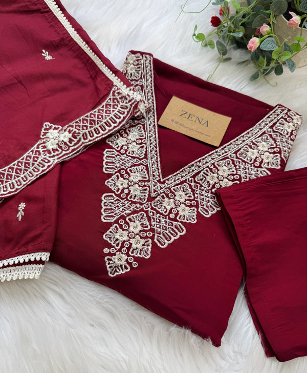✨ Glass Chanderi Pakistani Embroidered Kurti Set ✨