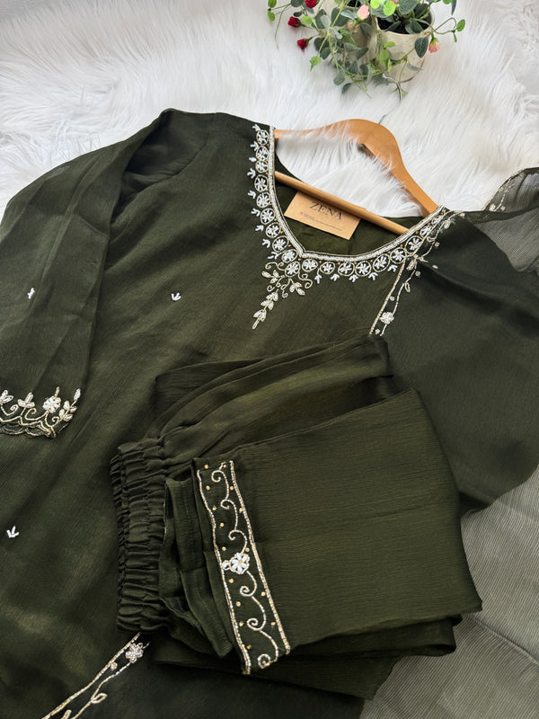 ✨ Chinnon Hand Work Party Wear Suit ✨