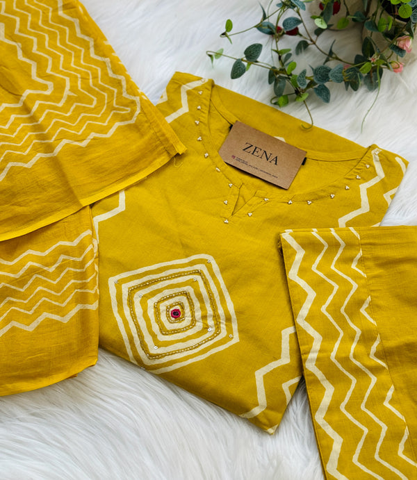 Pure Cotton Hand Detailed Kurti Set – Elegant & Comfortable Daily Ethnic Wear