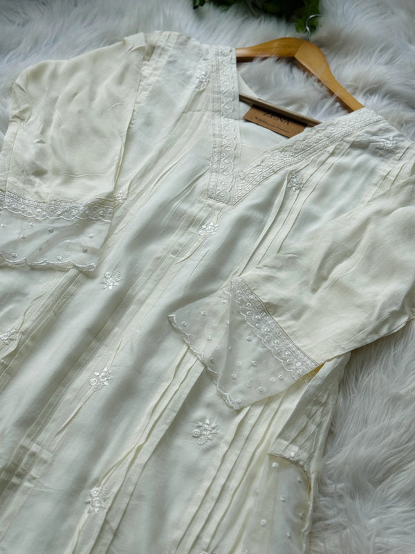 Mul Cotton V-Neck A-Line Kurti Set with Slits – Elegant Comfort Wear