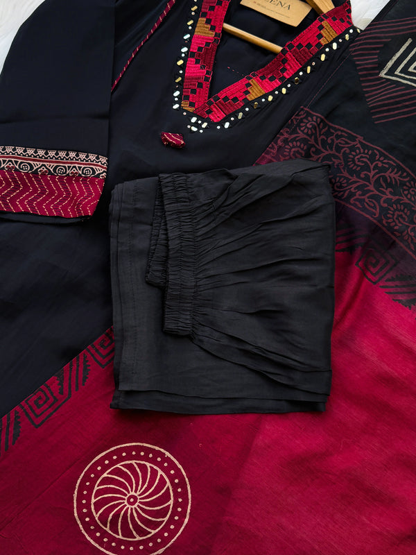 Premium Glass Chanderi Mirror Work Kurti Set – Paired with Cotton Dupatta & Palazzo ✨