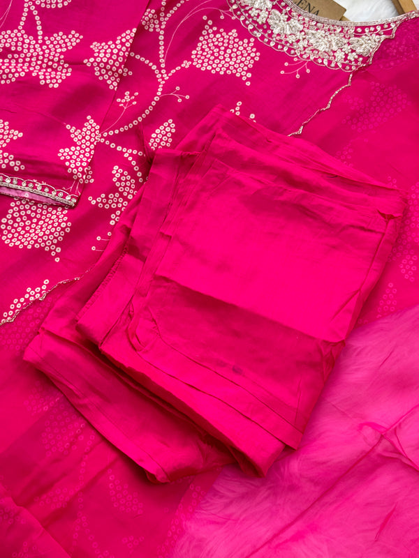 Ready-to-Wear Muslin Kurti Set with Organza Dupatta 🌟