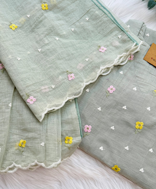 ✨ Pure Mul Chanderi Embroidered Kurti Set ✨