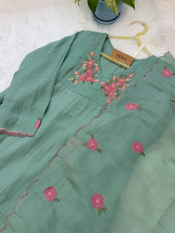 ✨ Mul Chanderi Floral Handwork Anarkali Set
