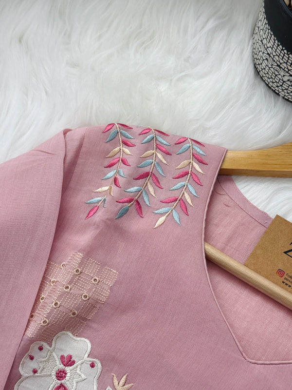 ✨ Premium Mul Chanderi Appliqué Work Kurti Set ✨