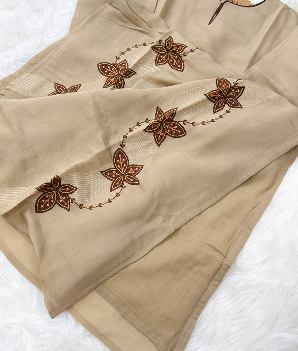 ✨ Glass Chanderi Hand-Detailed Kurti Set ✨