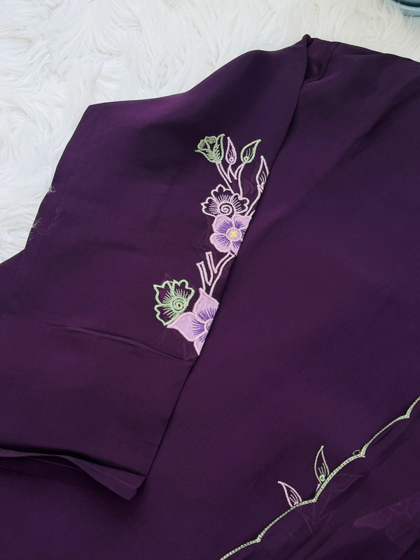 ✨ Glass Chanderi Embroidered Kurti Set