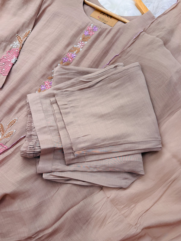 ✨ Pure Mul Chanderi Embroidery Work Kurti Set