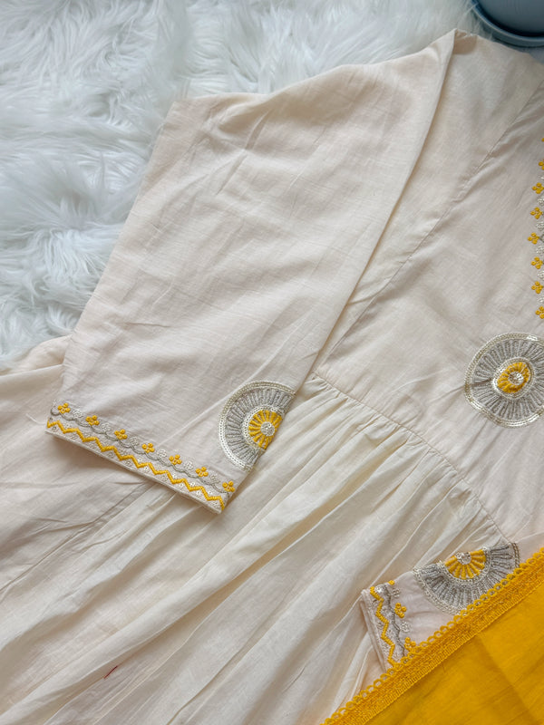 ✨ Mul Cotton Embroidered Anarkali Set ✨
