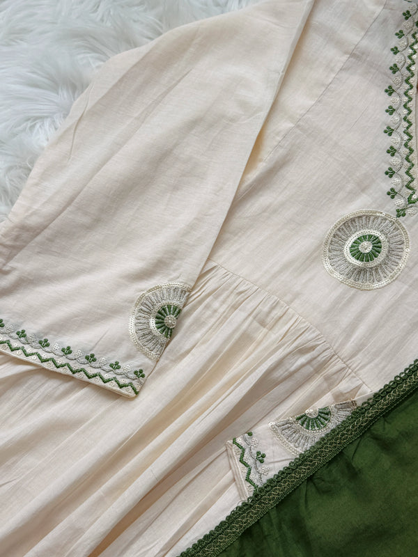 ✨ Mul Cotton Embroidered Anarkali Set ✨