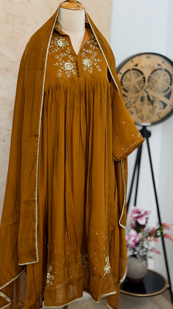 ✨ Glass Chanderi Handwork Anarkali Set ✨