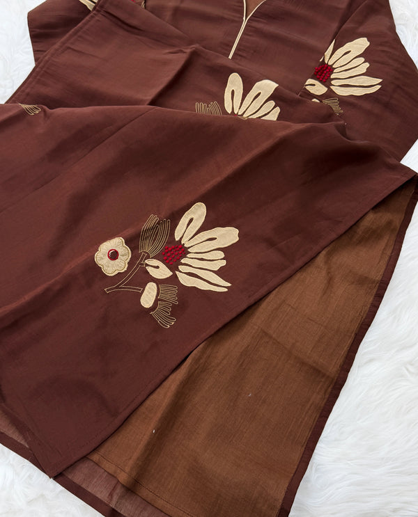 ✨ Mul Chanderi Appliqué Work Kurti Set ✨