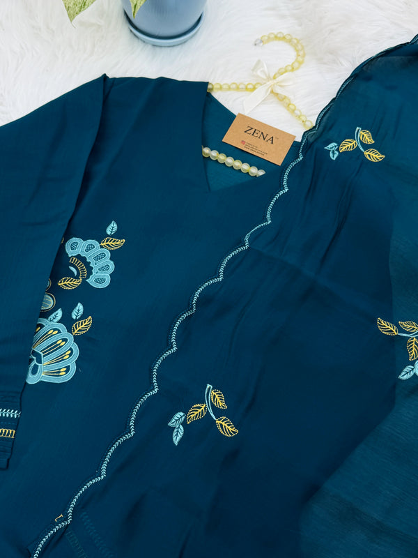 ✨ Mul Chanderi Appliqué Work Kurti Set ✨