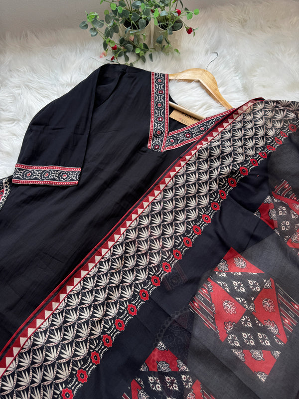 ✨ Glass Chanderi A-Line Kurti Set ✨
