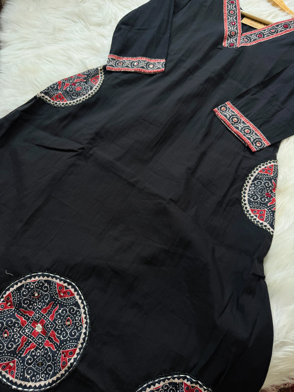 ✨ Glass Chanderi A-Line Kurti Set ✨