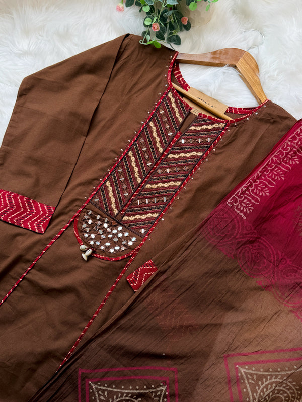 ✨ Pure Cotton Mirror Work Slitted Kurti Set ✨