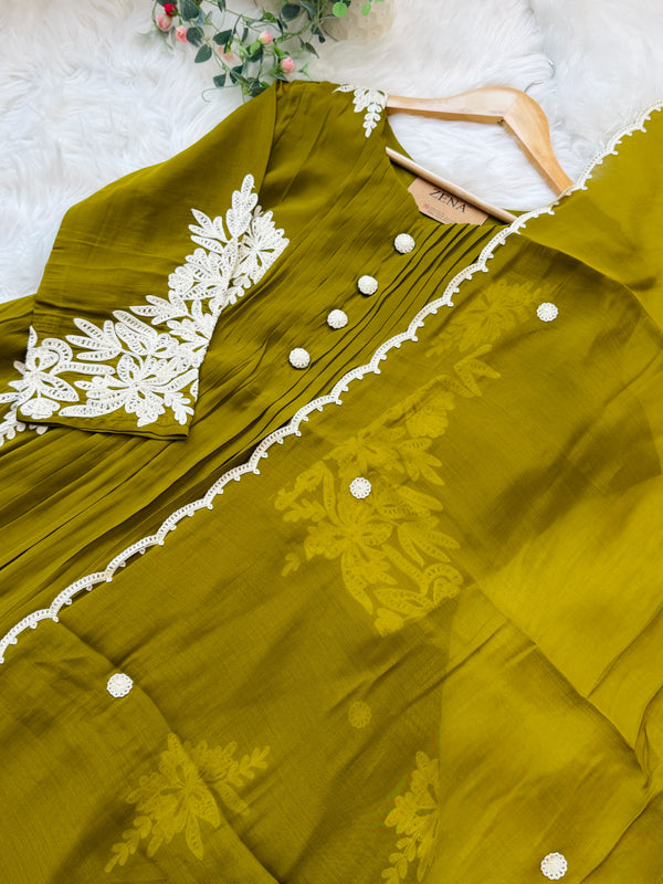 ✨ Mul Chanderi Embroidered Anarkali Set ✨