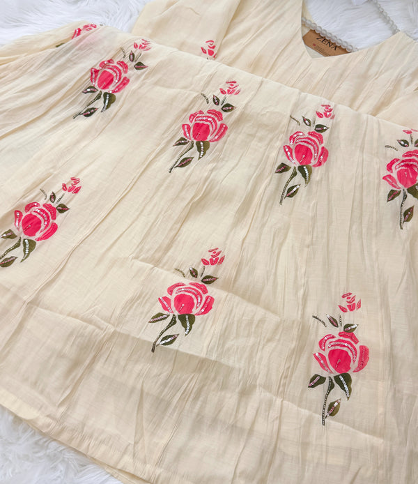 ✨ Mul Chanderi Appliqué Work Anarkali Set ✨