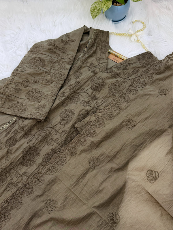 ✨ Pure Mul Chanderi Embroidered A-Line Kurti Set