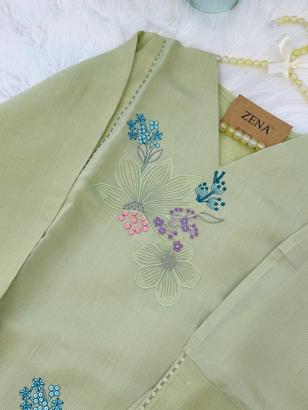 ✨ Glass Chanderi Embroidered Kurti Set