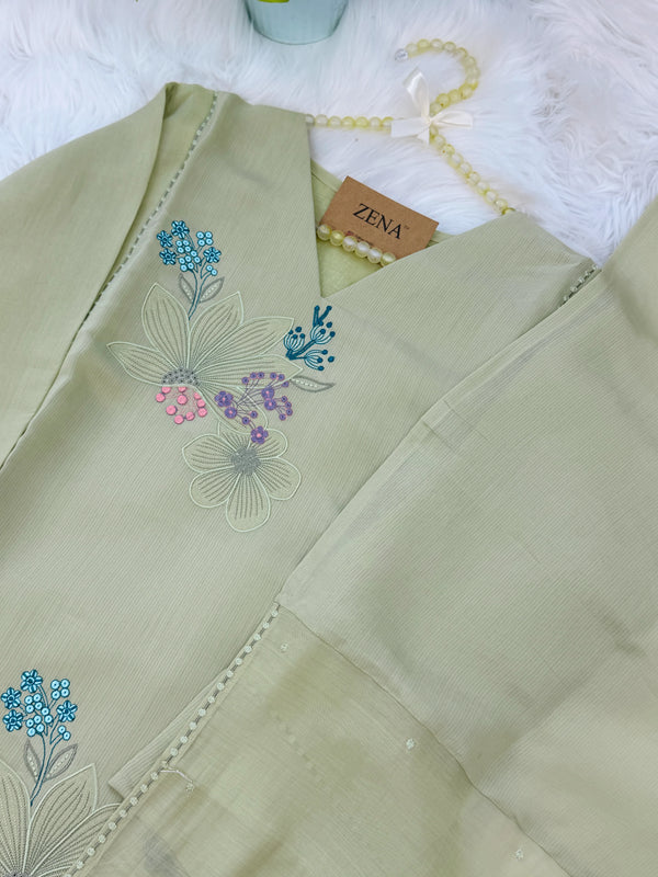 ✨ Glass Chanderi Embroidered Kurti Set