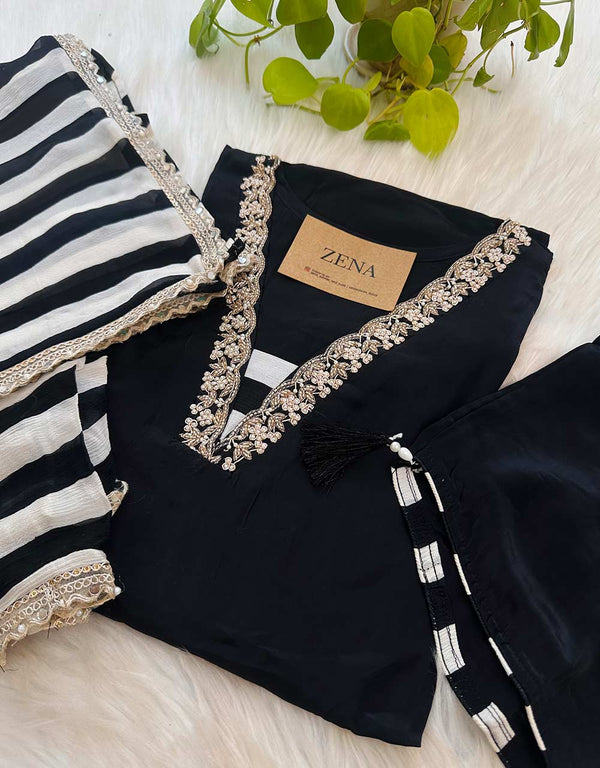 Graceful Sophistication – READY TO WEAR PURE CREPE KURTI SET ✨
